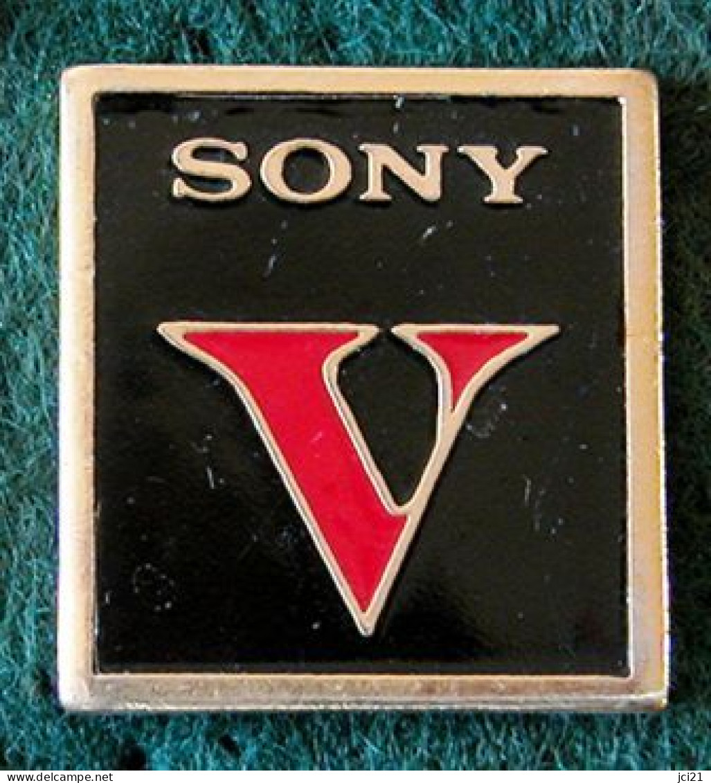 PIN'S " SONY - V " _DP150 - Computers