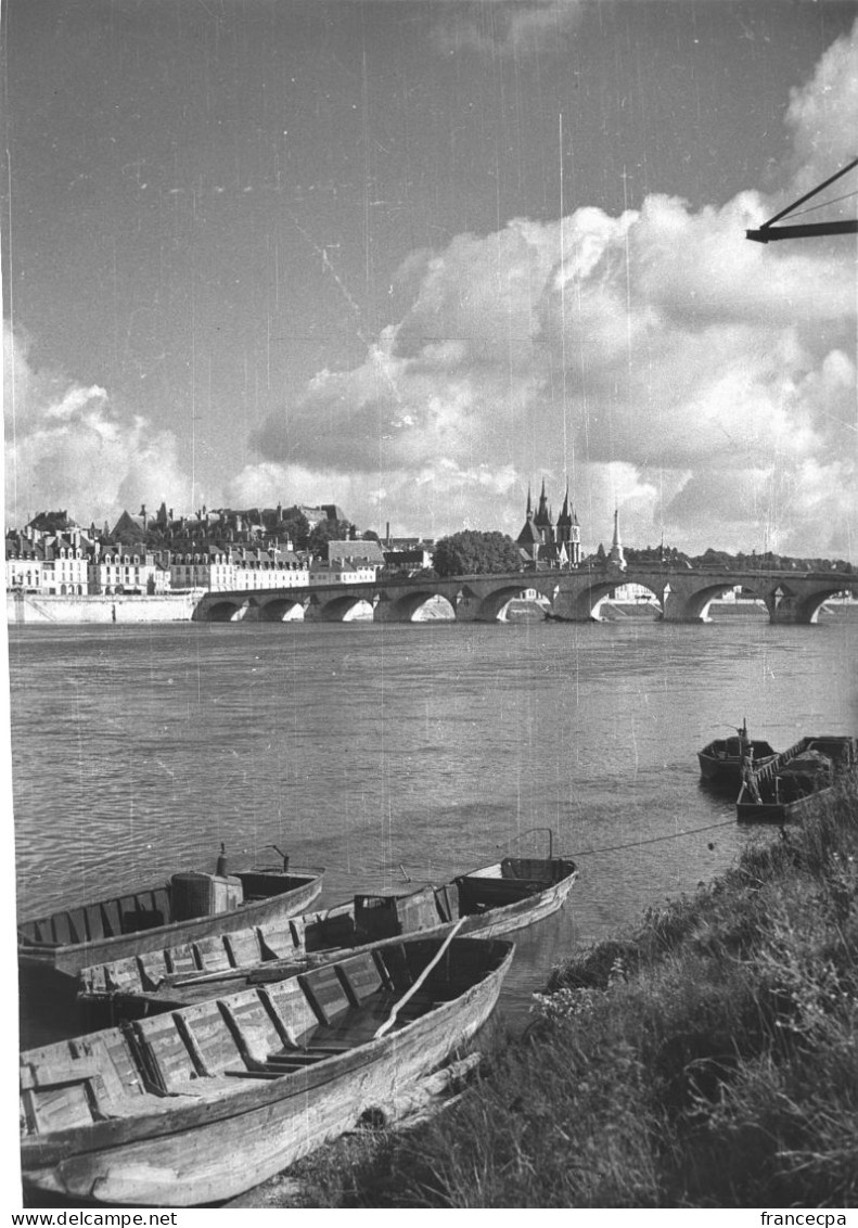 36 - LOIR ET CHER - BLOIS - Barques Sur La Loire - Pont - Eglise St. Nicolas - Europe