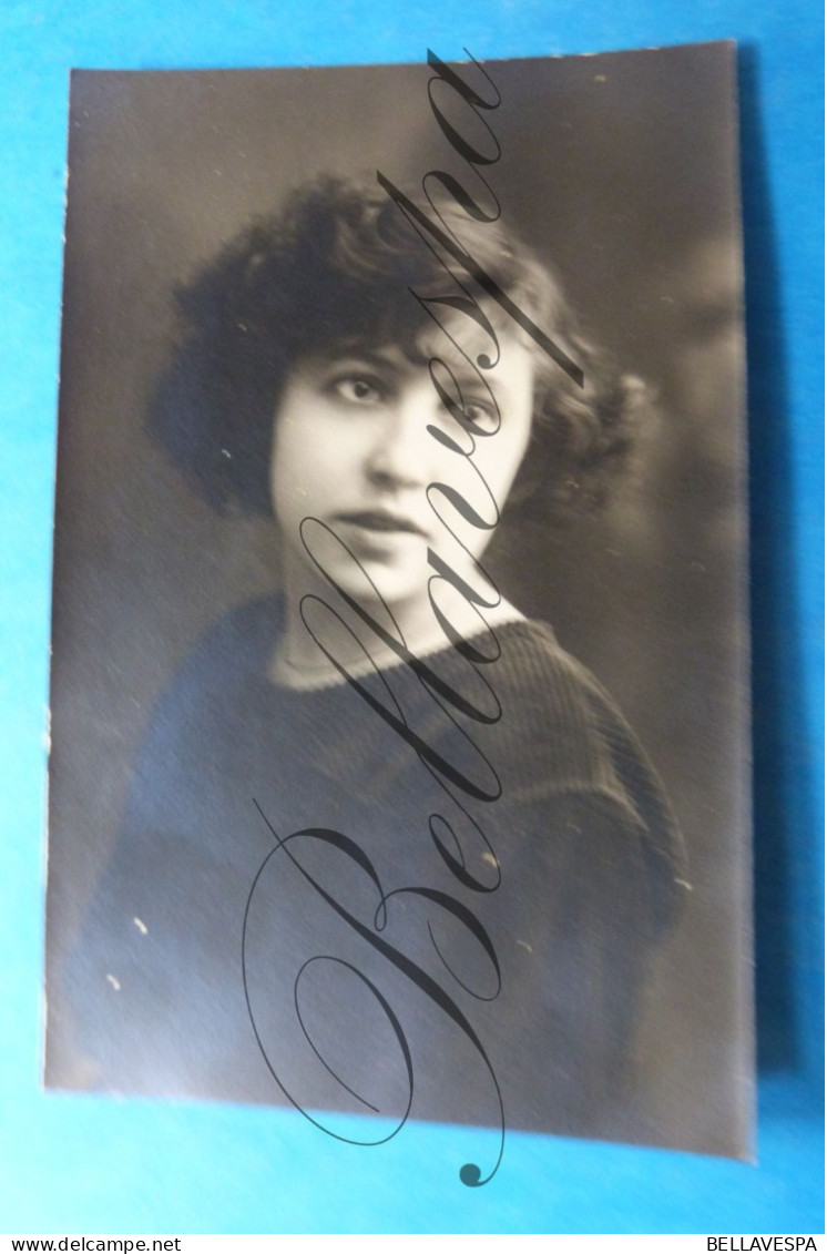 Carte Photo Real Picture   Femme Zizi 26-02-1920 - Unclassified