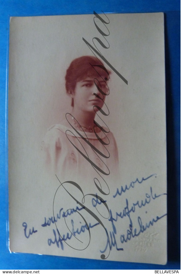 Carte Photo Real Picture Femme   1920 Atelier Studio A. Louvois Leuvensesteenweg Brux. "Madeleine" - Mons