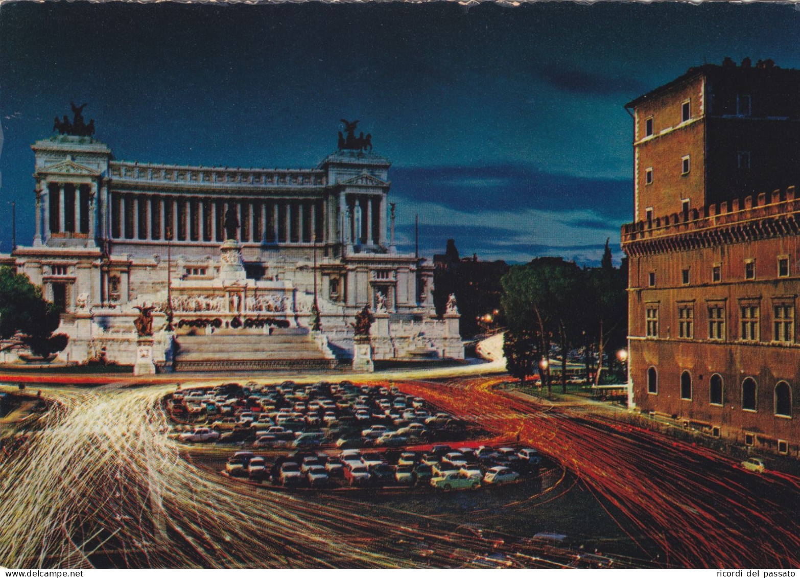 Cartolina Roma - Piazza Venezia E Monumento A Vittorio Emanuele II - Altare Della Patria