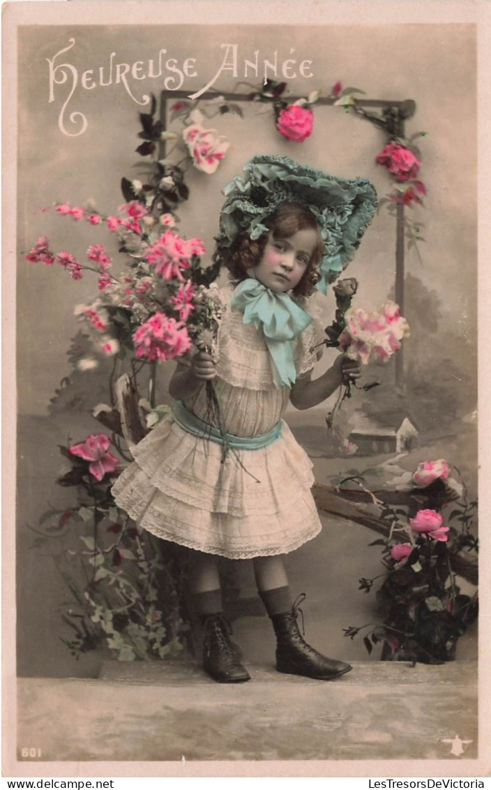 ENFANT - Bonne Année - Fillette Avec Des Fleurs - Carte Postale Ancienne - Sonstige & Ohne Zuordnung