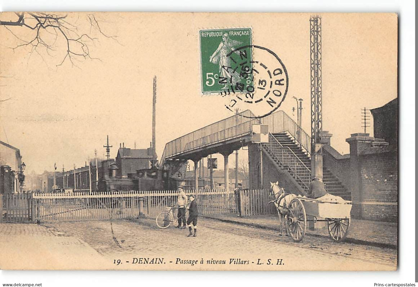 CPA 59 Denain Passage à Niveau Villars Et Le Train - Denain