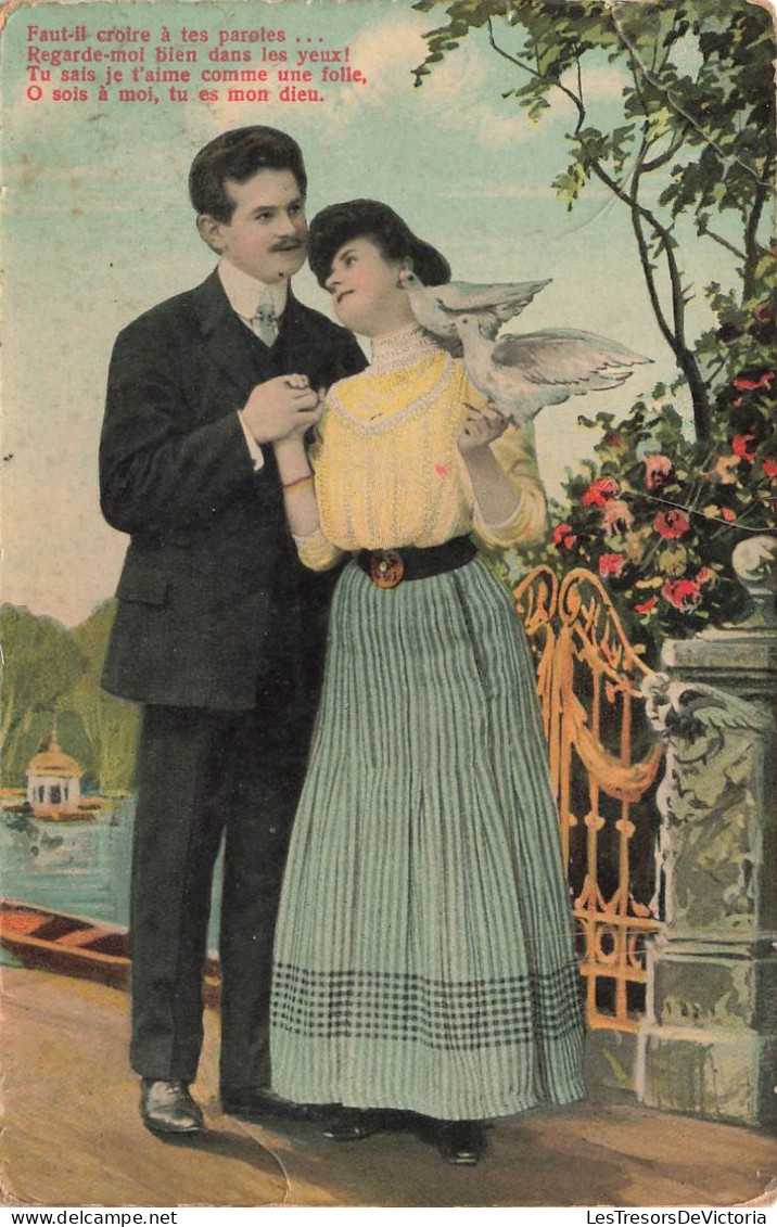 COUPLE - Faut-il Croire à Tes Paroles - Regarde Moi Bien - Couple Avec Des Colombes - Carte Postale Ancienne - Couples