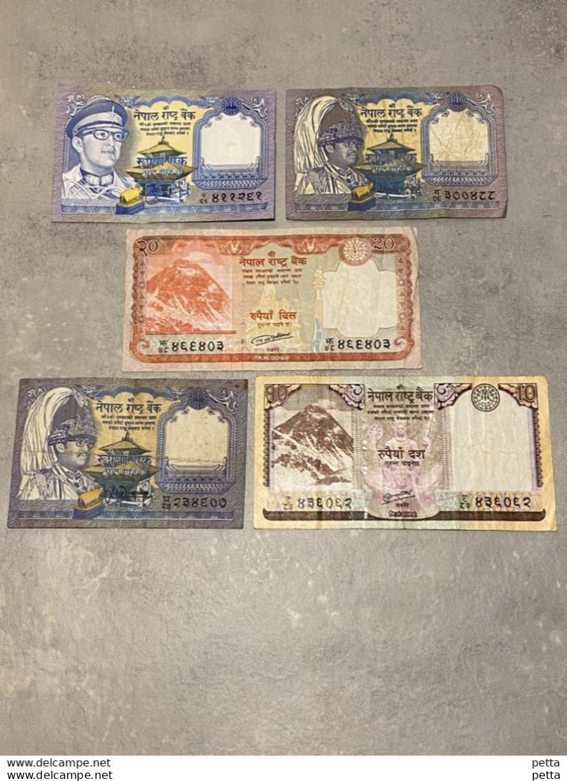 Lot De 5 Billets Du Népal Différents / Vendu En L’état - Nepal