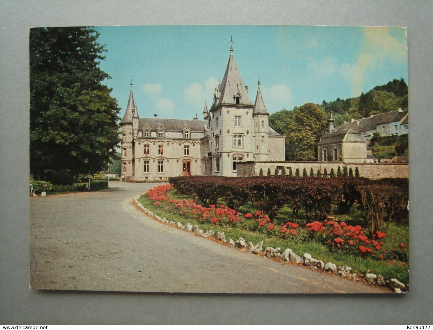 Nismes - Le Château - Viroinval