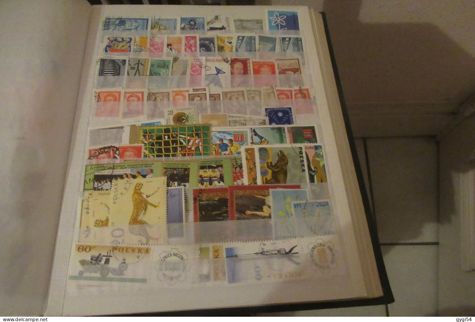 MONDIAL COLLECTION 5000 TIMBRES  O, n* MLH et MNH