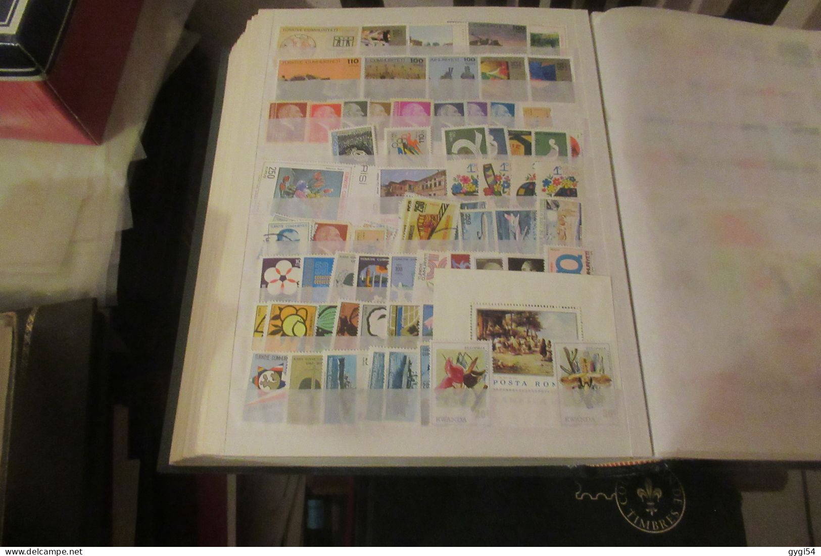 MONDIAL COLLECTION 5000 TIMBRES  O, n* MLH et MNH