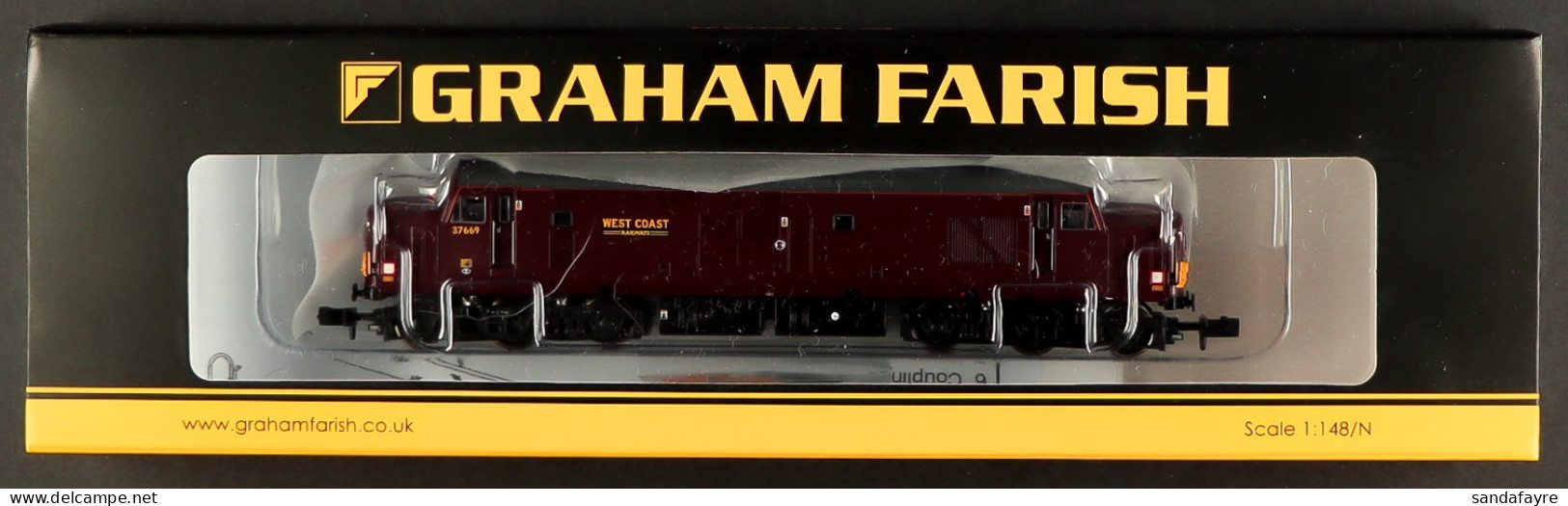 N GAUGE GRAHAM FARISH LOCOMOTIVE 371-172 Class 37/5 37669 WCRC. Working, Boxed And Stated To Be Unused. - Sonstige & Ohne Zuordnung