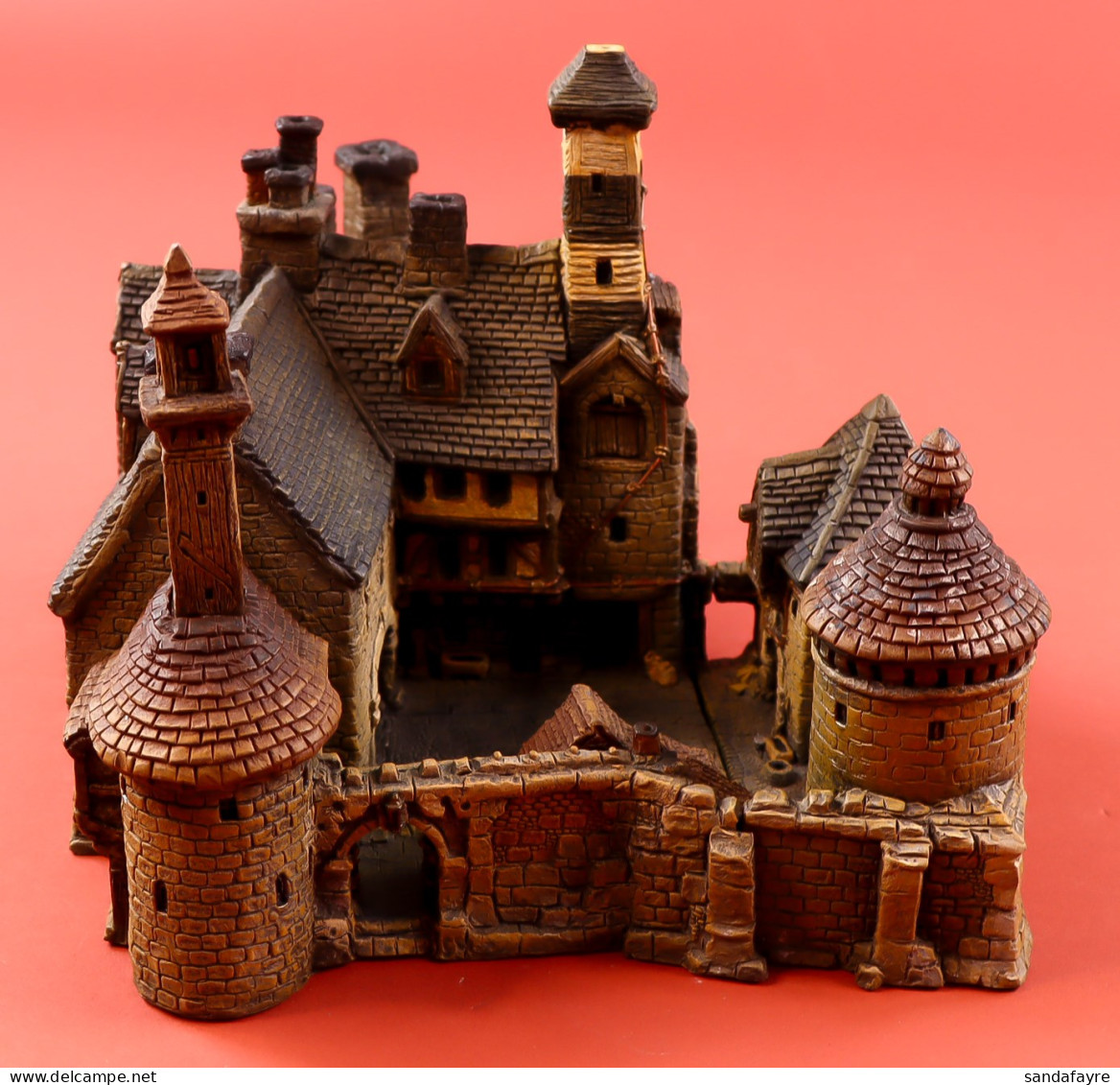 TERRY PRATCHETT - DISCWORLD MODEL: THE WATCH HOUSE By The Cunning Artificer. Limited Edition Of 500. Subscriber's Number - Andere & Zonder Classificatie