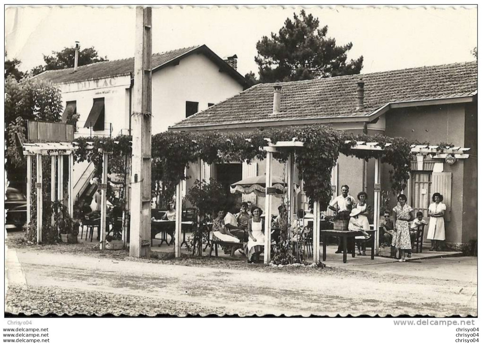 110Vx       33 CARCANS MAUBUISSON BAR RESTAURANT "LA PERGOLA"  (PROP. BOUEY) - Carcans