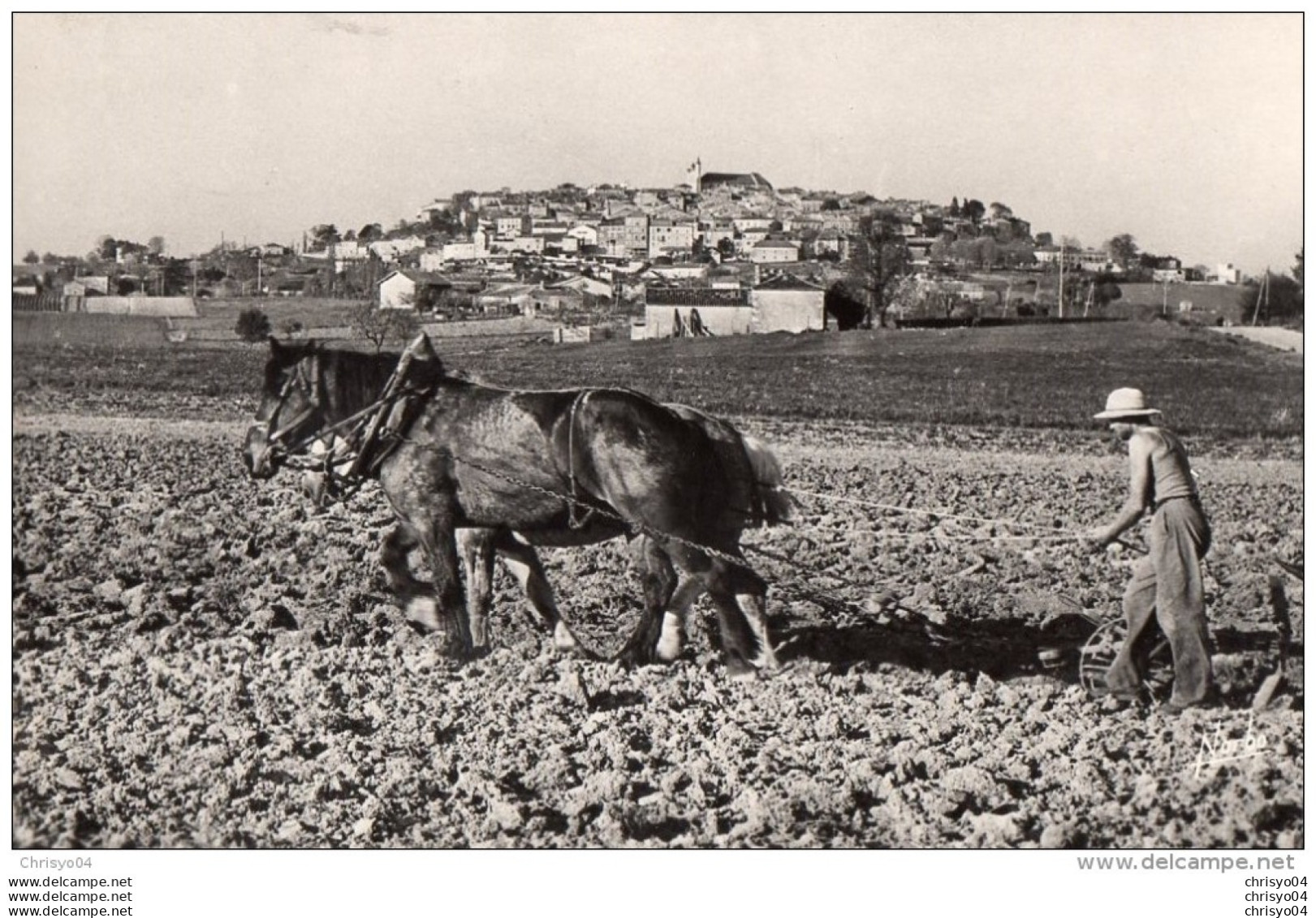 63Ch   47 Monflanquin Vue Generale Laboureur Cheval - Monflanquin