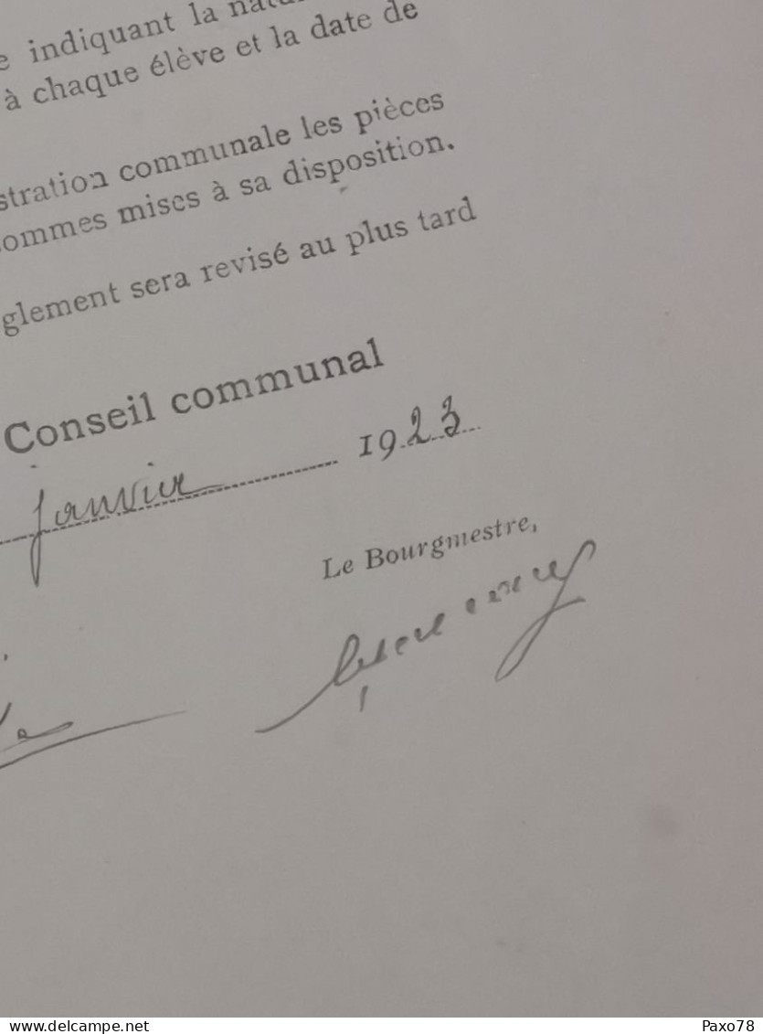 Grand Affiche, Règlement Des écoles Communales. BalsacQ à Luttre. Signé Par Le Bourgmestre 1923 - Cartas & Documentos