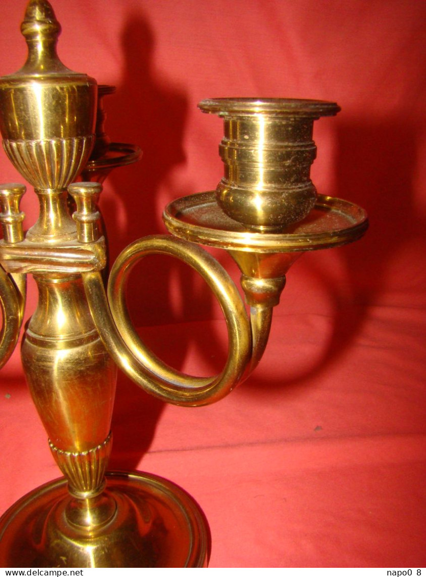 Paire De Candélabres En Bronze à 3 Bougeoirs - Kronleuchter, Kandelaber & Kerzenhalter
