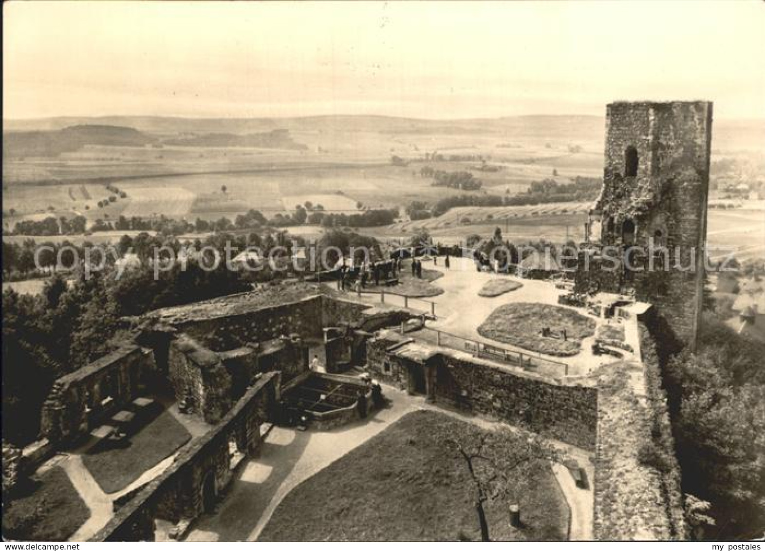 72357808 Stolpen Burgruine Brunnen Siebenspitzenturm Stolpen - Stolpen