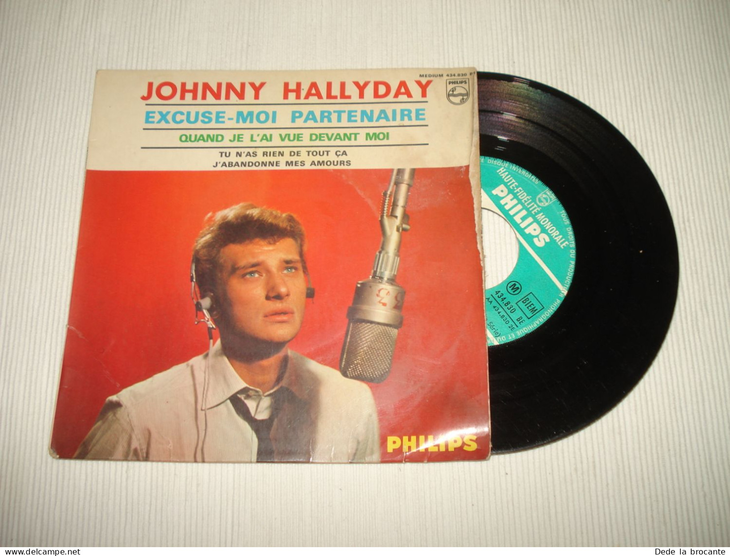 B13 / Johnny Hallyday – Excuse-moi Partenaire - EP – 434.830 BE- Fr 1964  VG+/G - Formatos Especiales