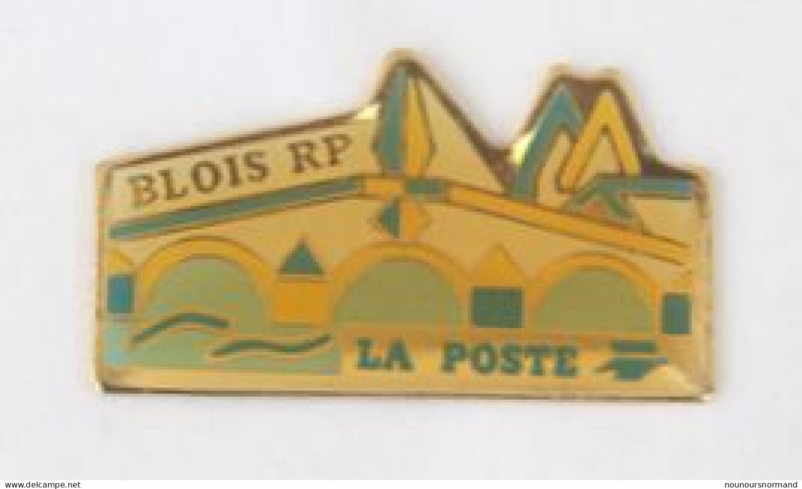 Pin's LA POSTE - BLOIS R.P - Le Pont Jacques Gabriel - Iris - N093 - Correo