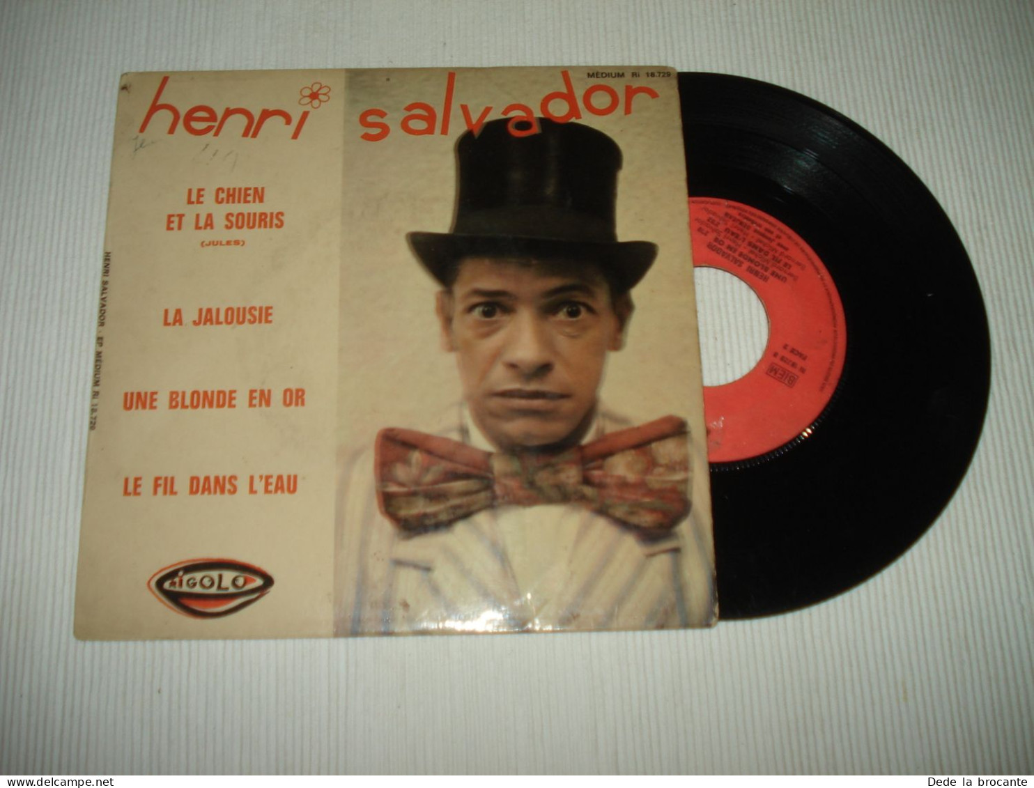 B13 / Henri Salvador – Le Chien Et La Souris  - EP – Ri 18.729 - Fr 1965  VG+/EX - Speciale Formaten