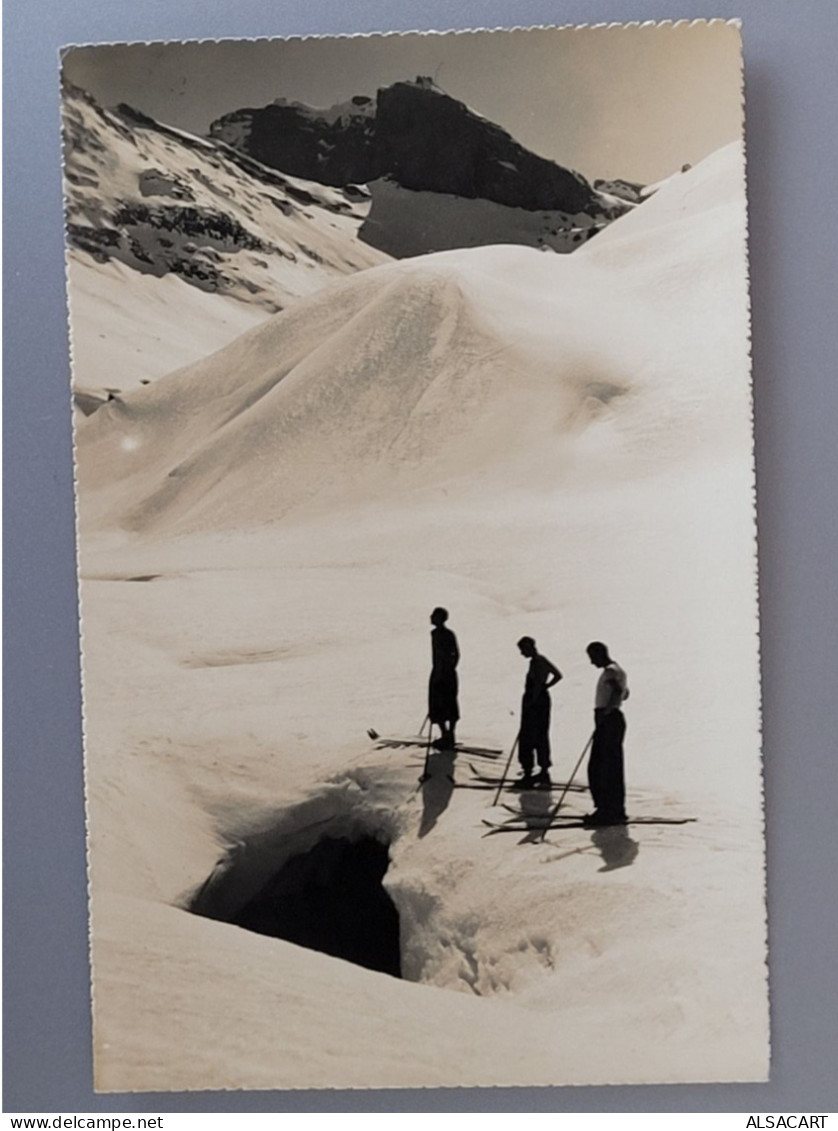 2  Foto Carte , Kandersteg Eisbahn ,  Skigelande Im Uschinental , Patinage Et Ski , Neige , Photo Rare - Kandersteg