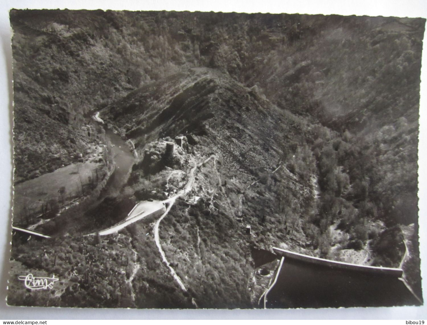 PAMPELONNE  VUE PANORAMIQUE  AERIENNE SUR LES RUINES DU CHATEAU DE THURIES ET LA VALLEE DU VIAUR - Pampelonne