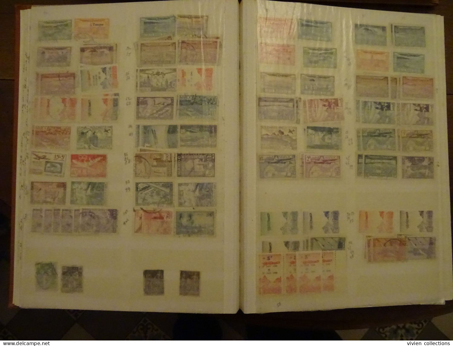 Collection colonies Algérie Maroc Tunisie complet (très rares manques) cote 10 000 € + classeurs doubles et indépendance