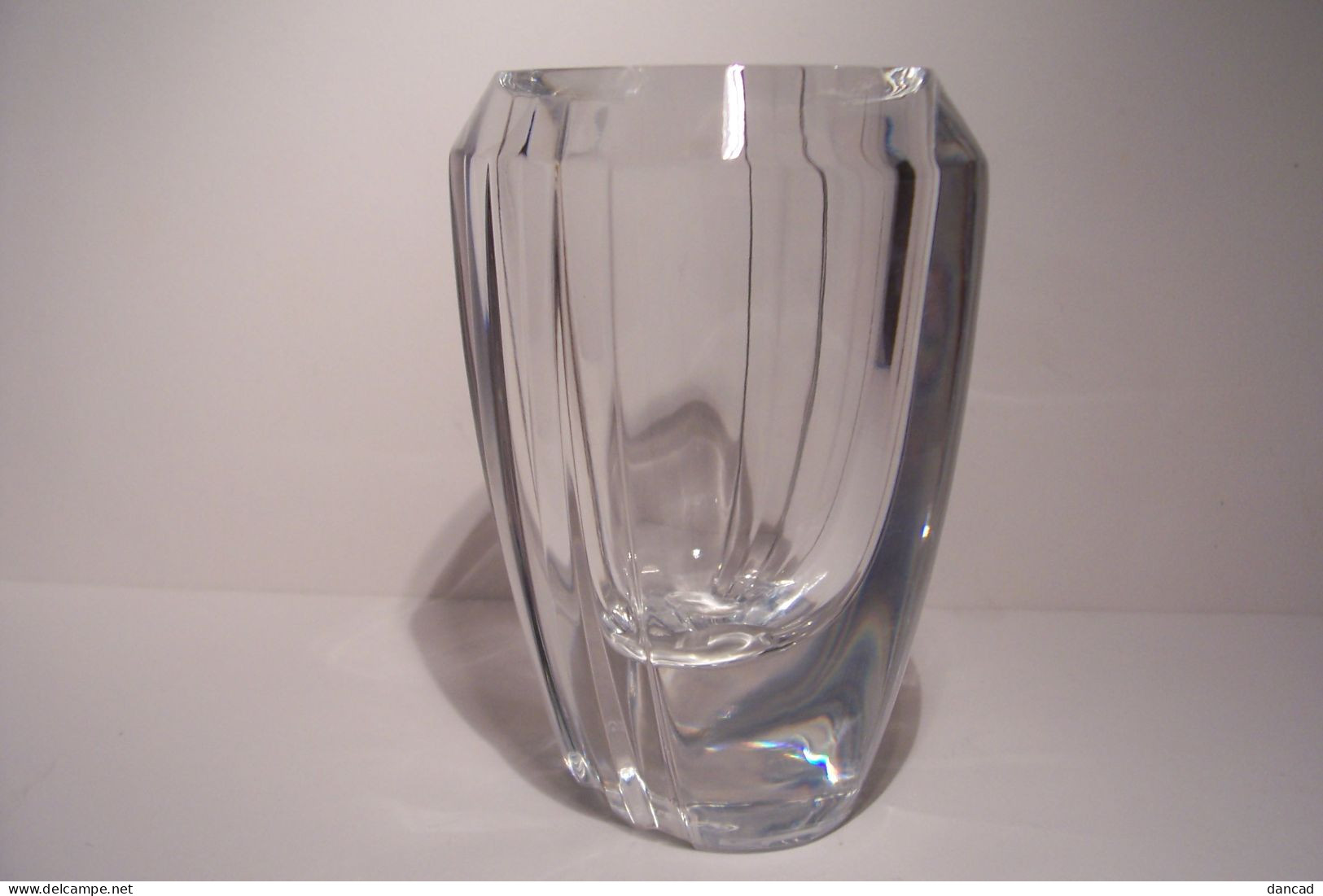 FAIENCERIE De  BACCARAT  - PETIT  VASE - - Glas & Kristall