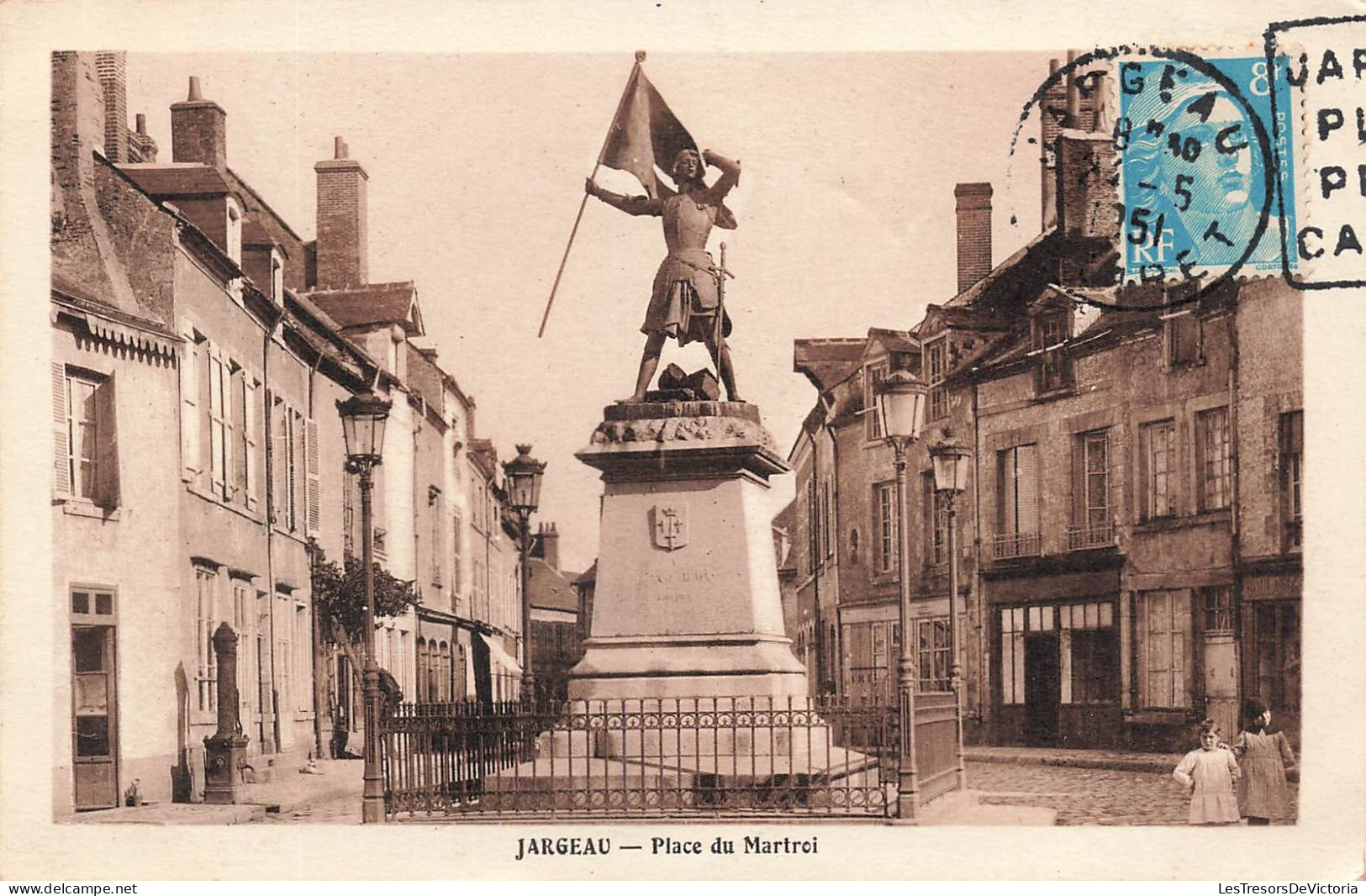 FRANCE - Jargeau - Vue Sur La Place Du Martroi - Carte Postale Ancienne - Jargeau