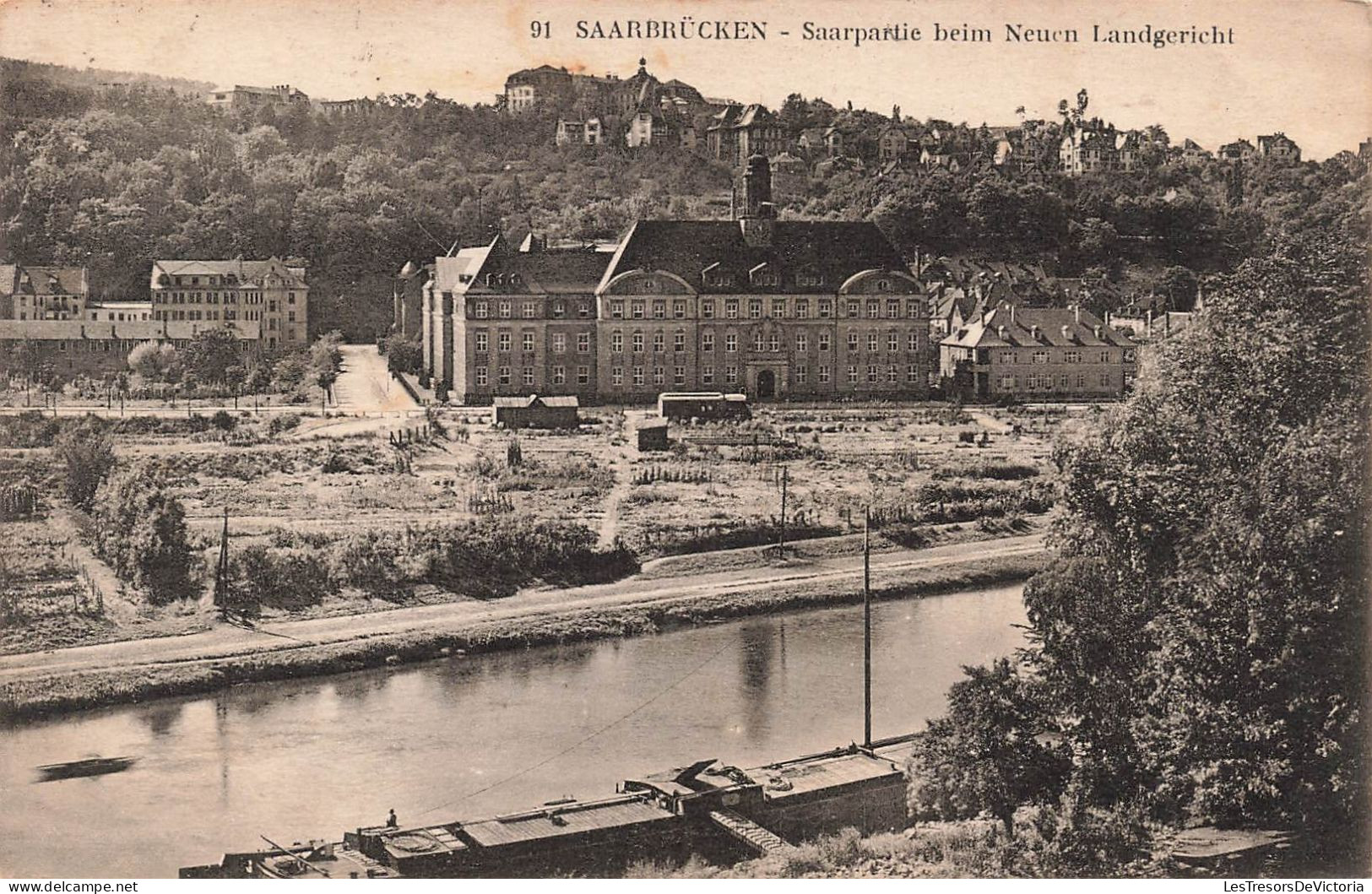 Allemagne - Saarbrucken - Saarpartie Bein Neuen Landgericht - Canal - Péniche -  Carte Postale Ancienne - Saarbruecken