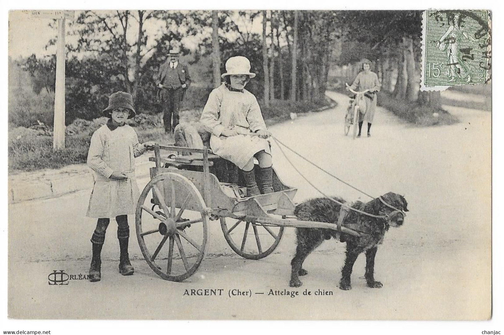 Cpa: 18 ARGENT SUR SAULDRE (ar. Bourges) Attelage De Chien (Voiture à Chien)  1924   Ed. LL Orléans - Argent-sur-Sauldre