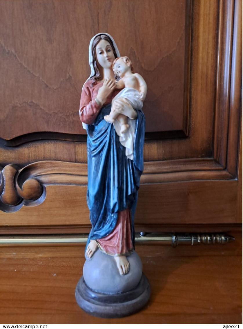 Statue Sainte Vierge Marie Portant L'enfant Jesus. - Art Religieux