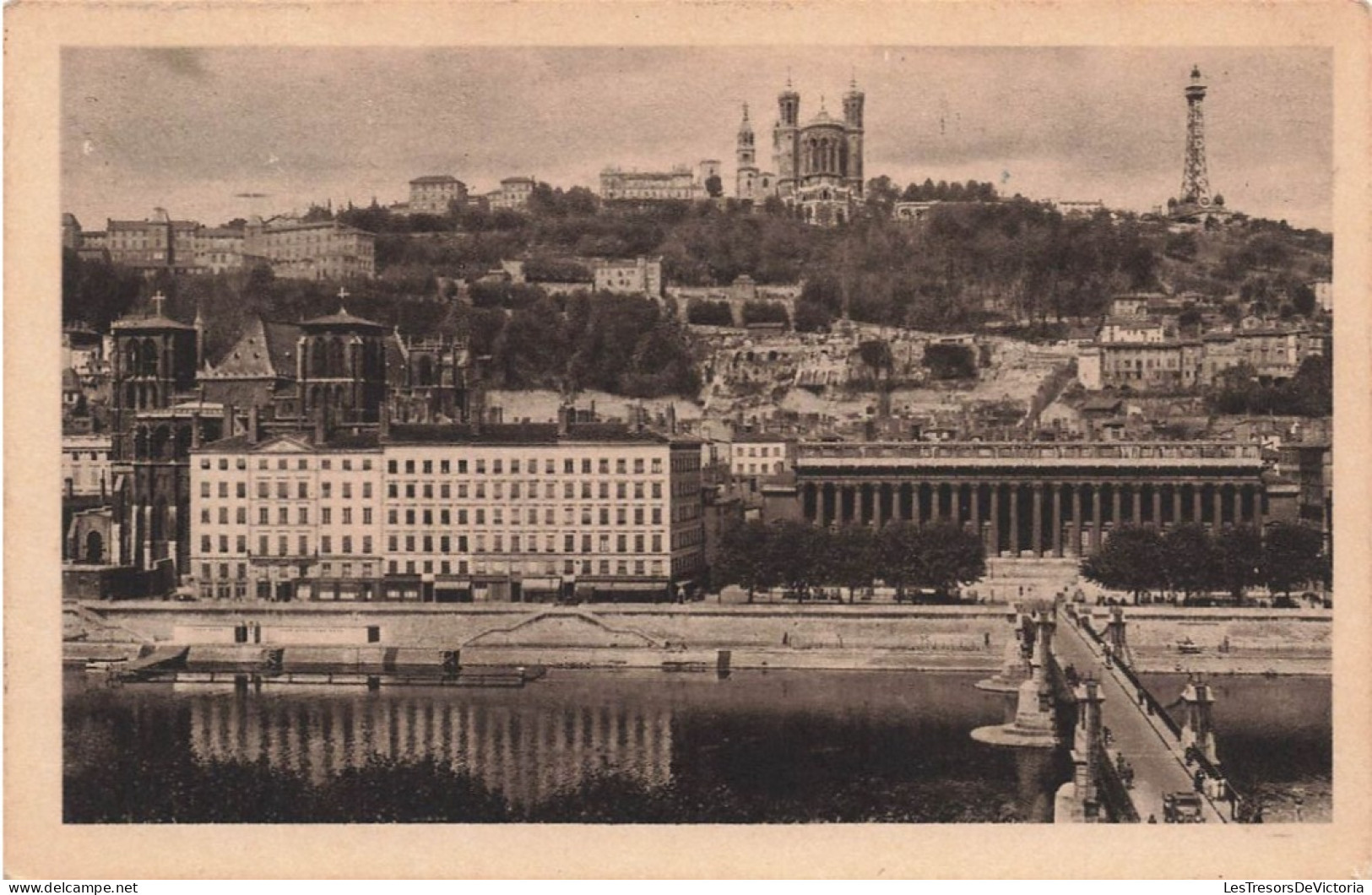 FRANCE - Lyon - Vue Générale De La Cathédrale Saint Jean Et Colline De Fourvière - Carte Postale Ancienne - Andere & Zonder Classificatie