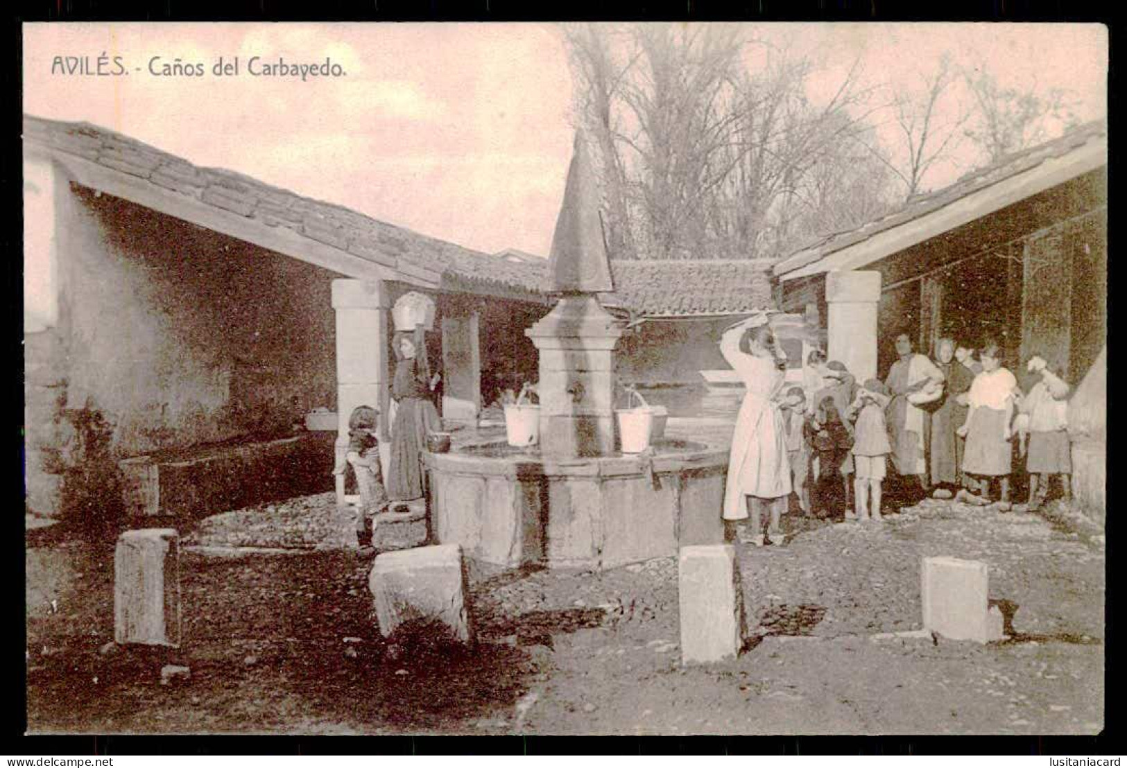 AVILÉS - Caños Del Carbayedo.  Carte Postale - Asturias (Oviedo)