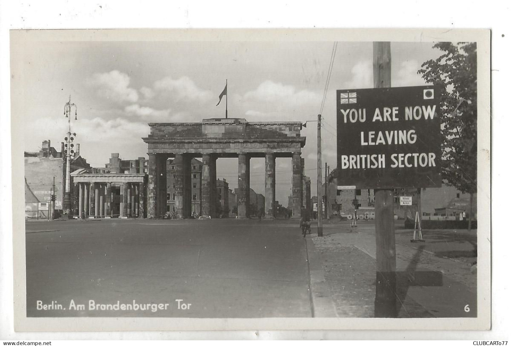 Berlin (Allemagne, Berlin) : Branenburger Now Leaving British Sector Im 1950 (animé) PF. - Berlin Wall