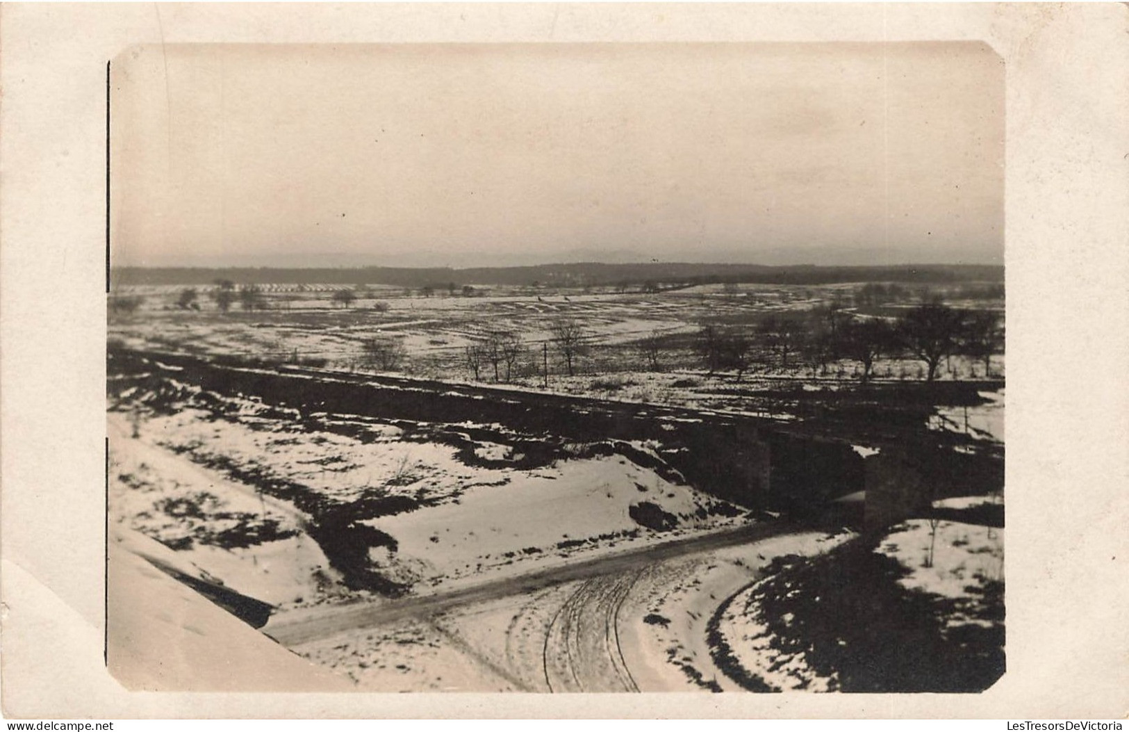 MONDE - Un Paysage Sous La Neige -   Carte Postale Ancienne - World