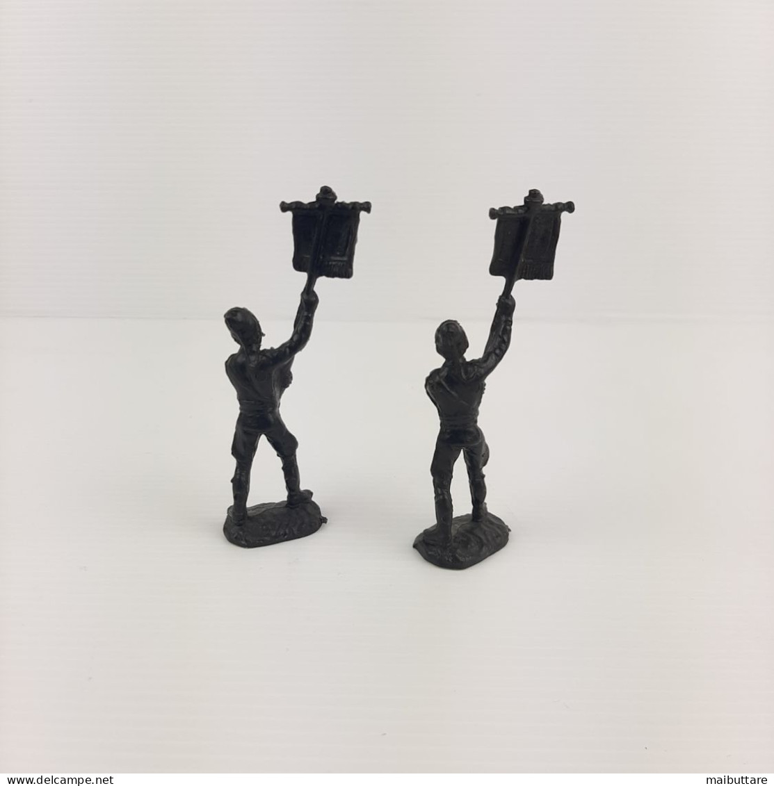 Soldatini In Plastica Camicie Nere Con Bandiera Col Fascio Del Primo Tipo - Vintage - Figurines
