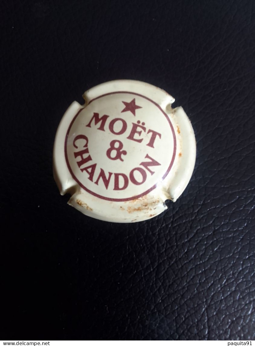 Moet Et Chandon Beige - Moet Et Chandon