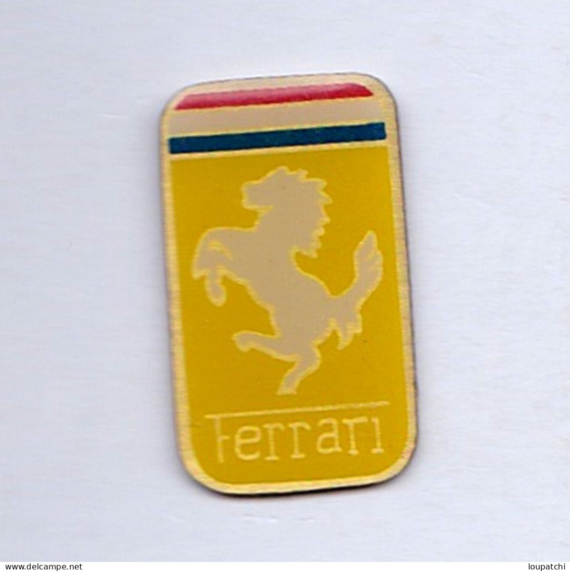 PIN S AUTOMOBILE FERRARI AVEC CHEVAL BLANC - Ferrari