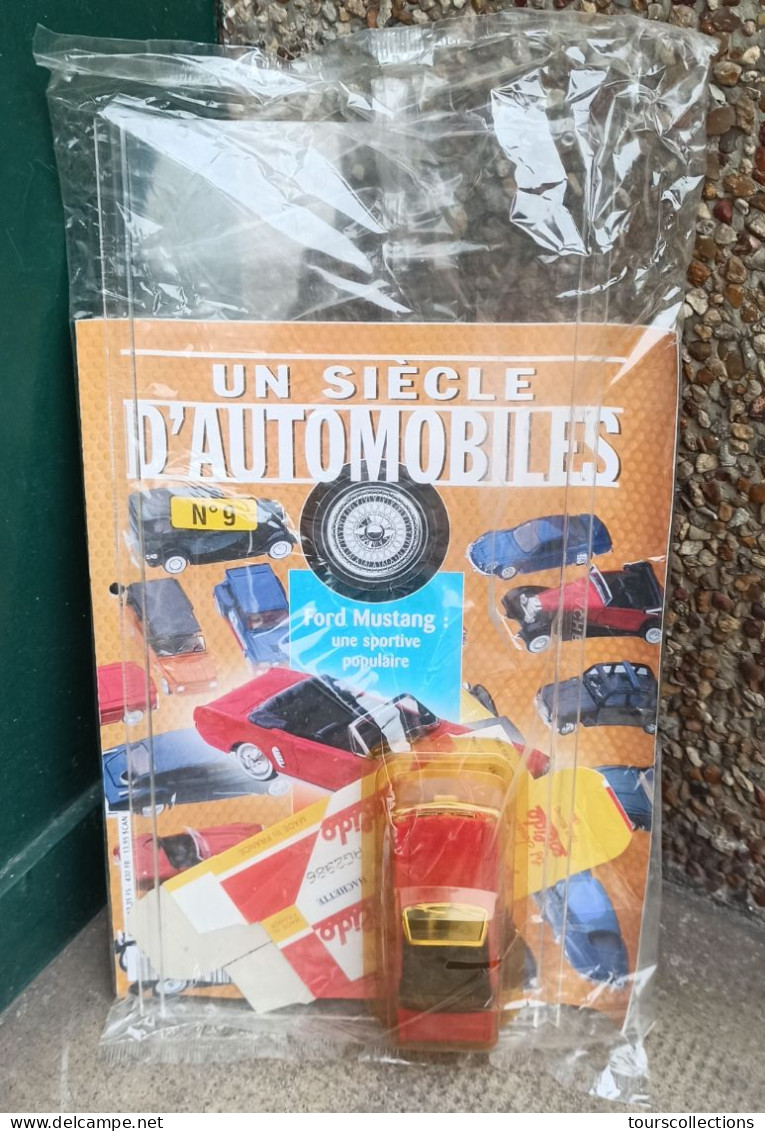 1/43 SOLIDO FORD MUSTANG Rouge De 1964 + BOÎTE & FICHE UN SIECLE D'AUTOMOBILES N°9 +1  étagère Plexiglass - Solido