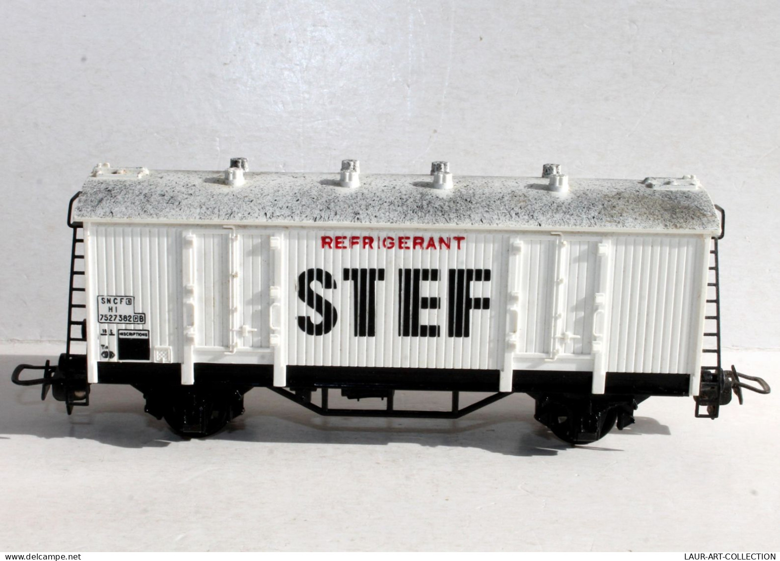 HORNBY HO WAGON REFRIGERANT STEF SNCF HI7527382 FOURGON FRIGORIFIQUE MARCHANDISE / TRAIN MODELISME FERROVIAIRE (1002.8 - Coches De Mercancía