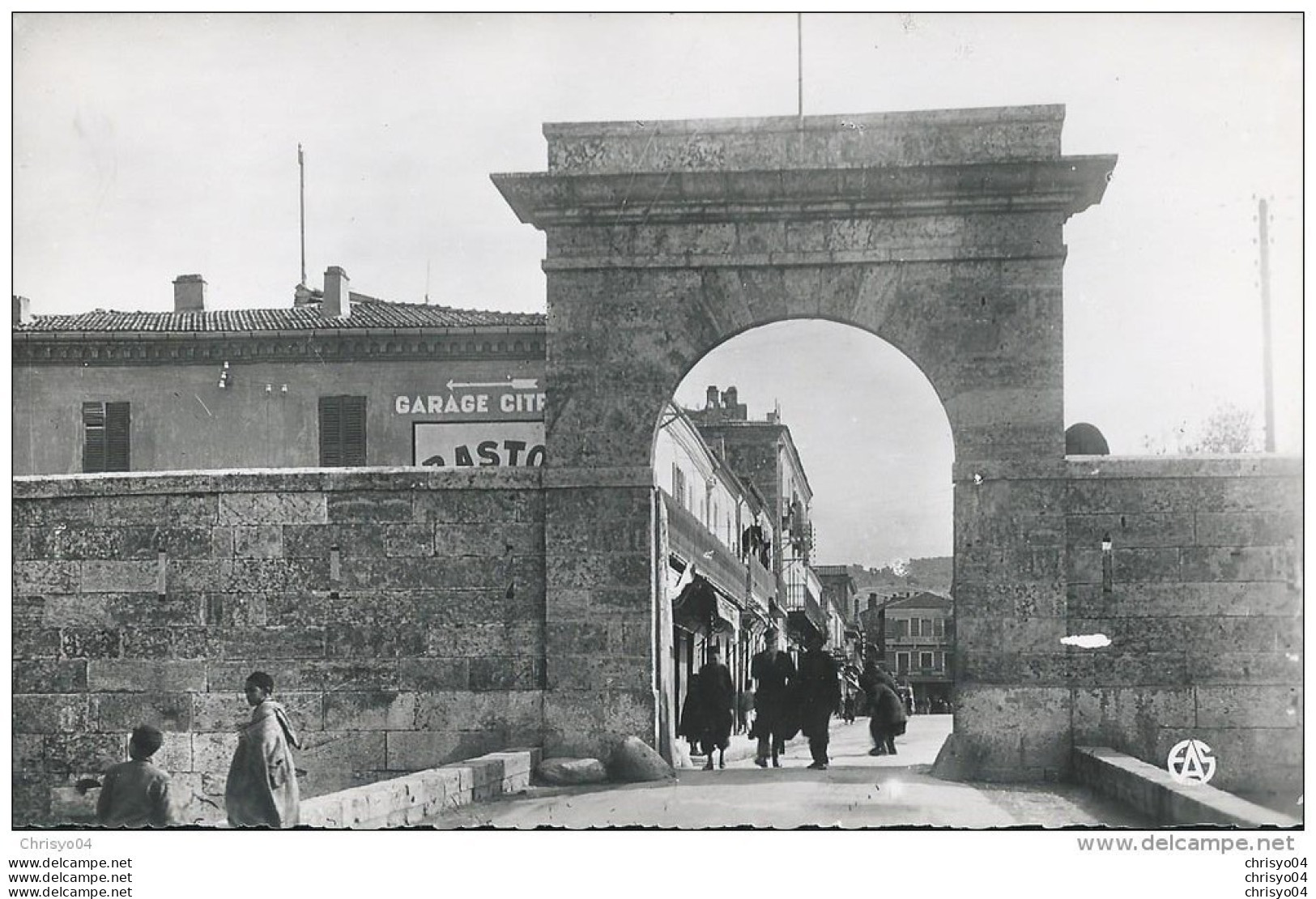 312F    Algerie Tébessa La Porte Constantine En TBE - Tebessa