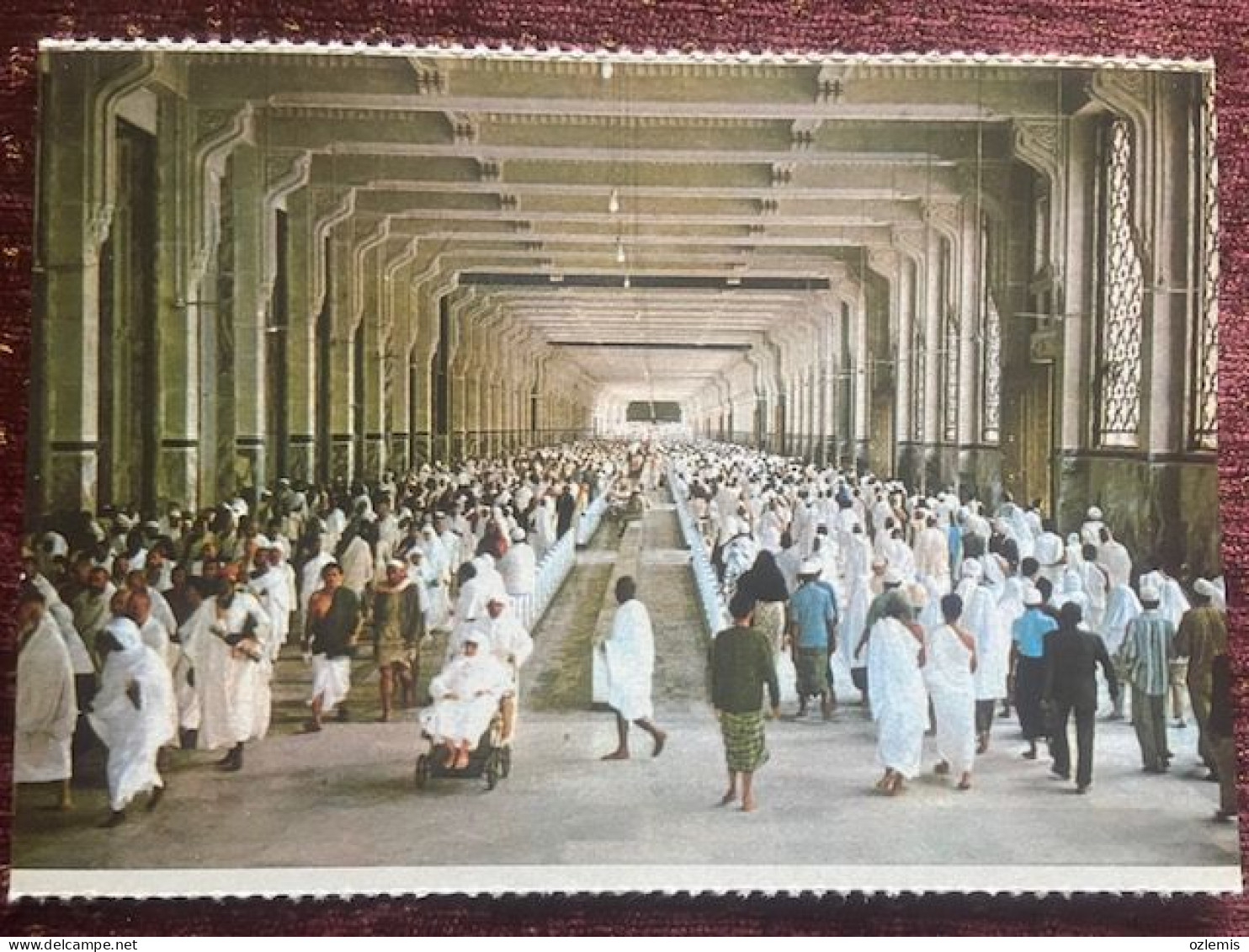 SAUDI ARABI ,MECCA , PILGRIMS PERFORMING SA'AI IN SAFA-MARWA ,POSTCARD - Arabia Saudita