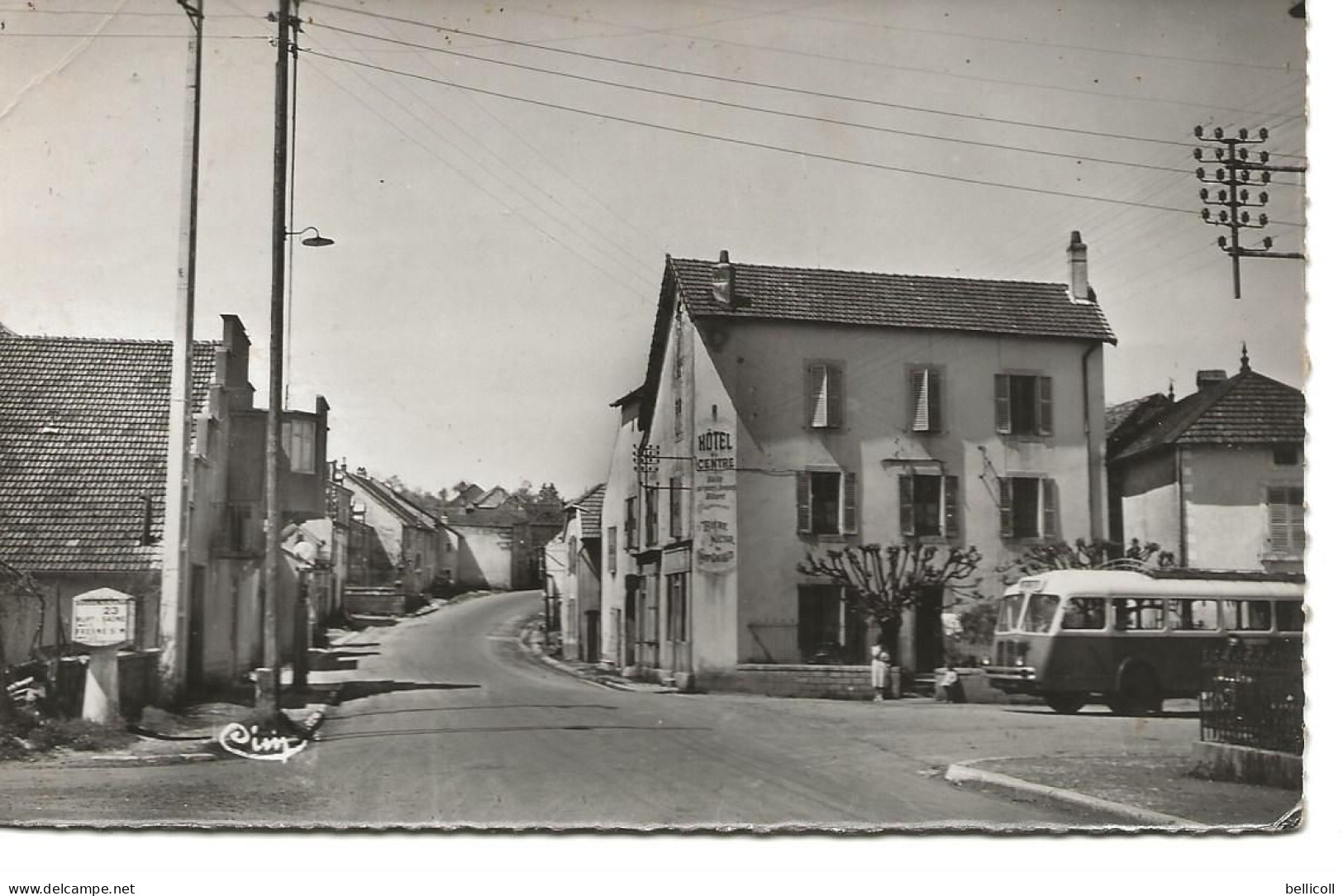 SCEY SUR SAÔNE  -  Rue De L'Eglise - Scey-sur-Saône-et-Saint-Albin