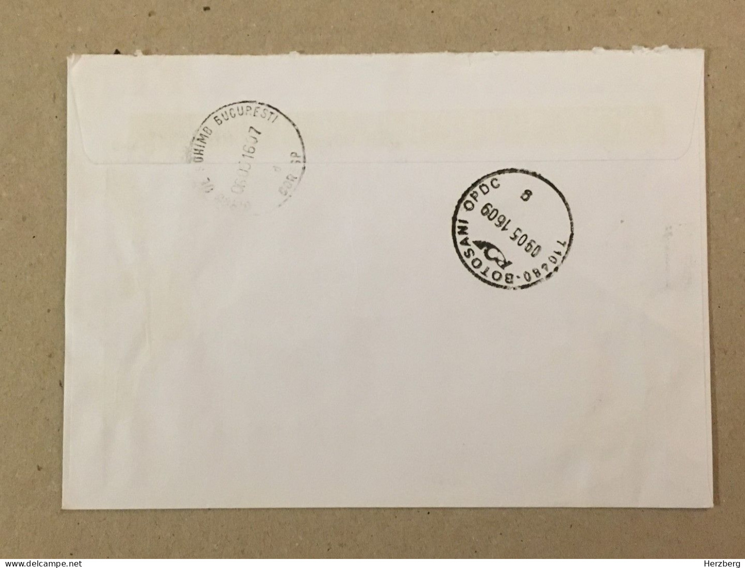 Hungary Magyarorszag Used Letter Stamp Cover Furniture Hawk Eagle Label Printed Sticker Stamp Registered Letter 2016 - Brieven En Documenten
