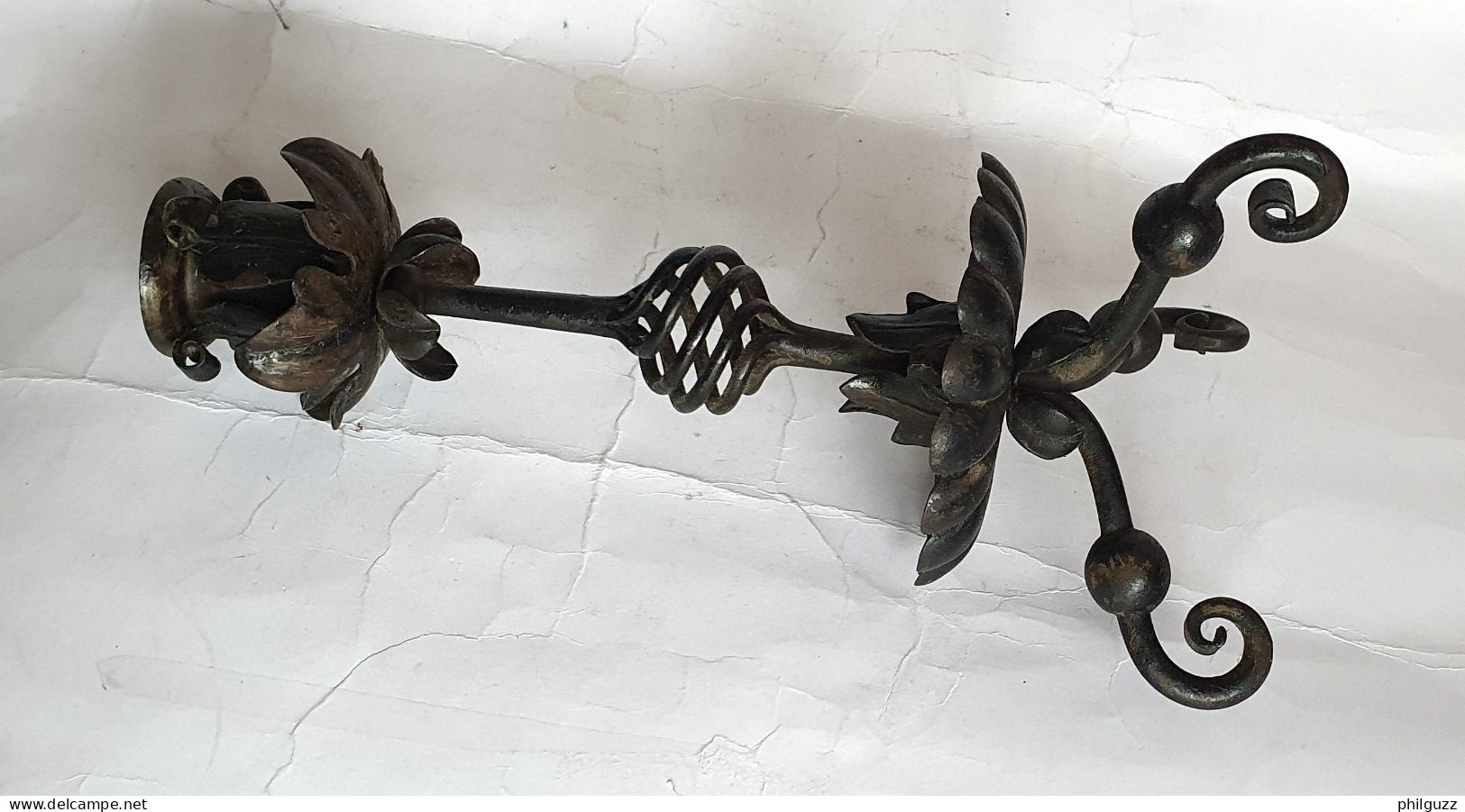 BOUGEOIRE EN FER FORGE ANCIEN 24 CM - Chandeliers, Candelabras & Candleholders