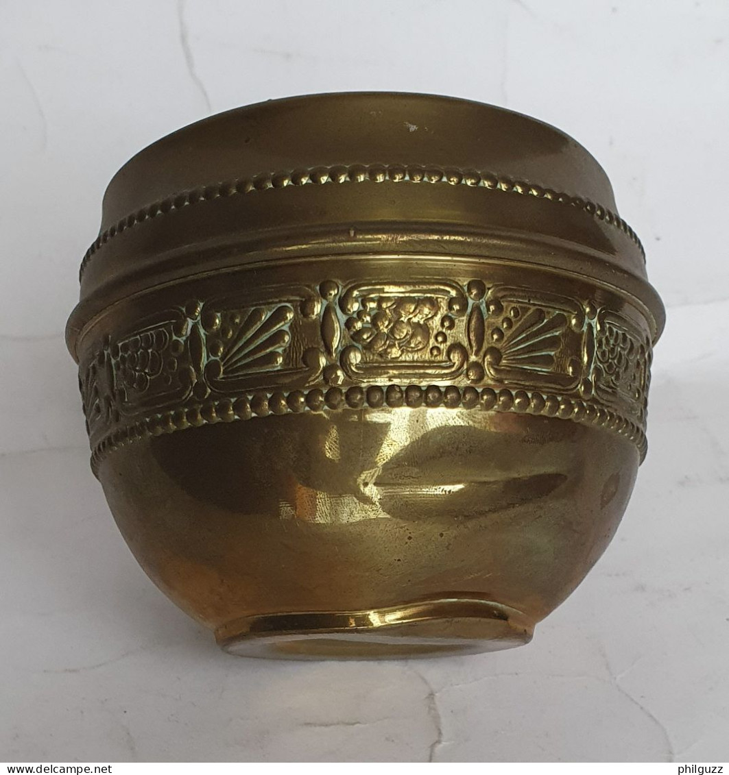 PETIT CACHE POT EN LAITON Haut 7,5 Cm Diamètre 8.5 Cm - Popular Art