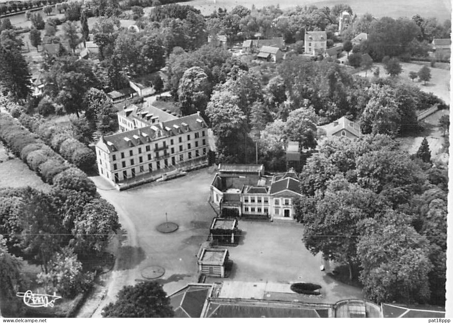 FRANCE – Lot de 15 CPSM Vues Aériennes d'HOTELS et/ou RESTAURANTS -1960-70's dentelées en BON ETAT