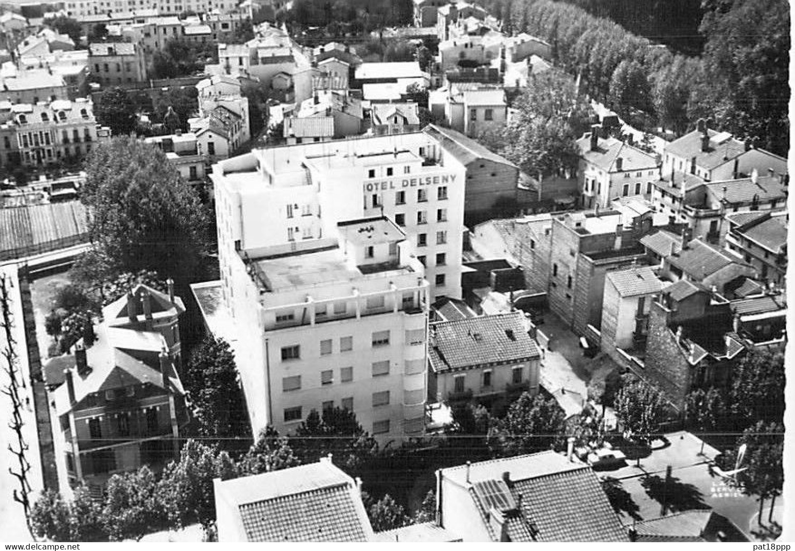 FRANCE – Lot de 15 CPSM Vues Aériennes d'HOTELS et/ou RESTAURANTS -1960-70's dentelées en BON ETAT