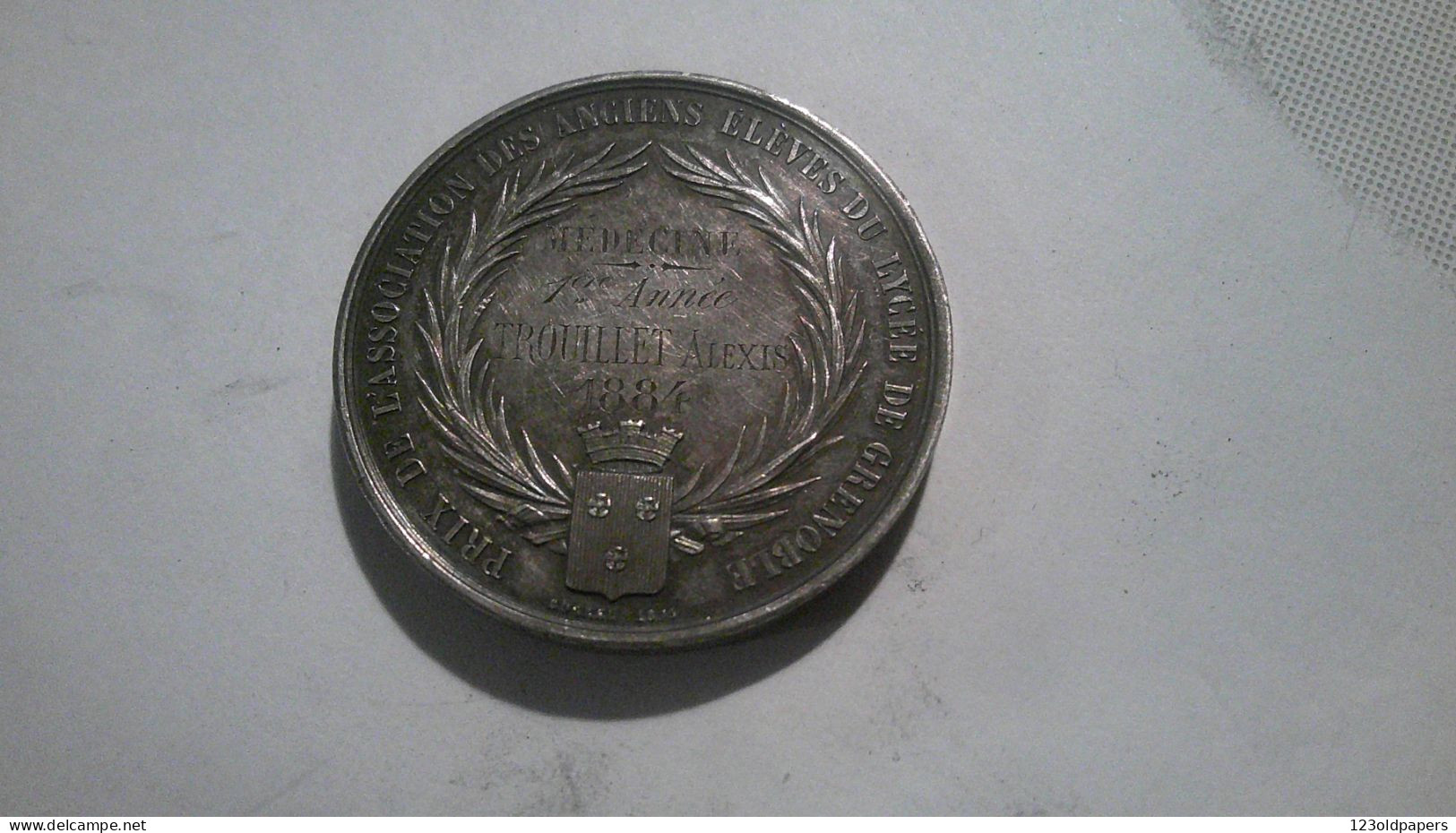 MEDAILLE EN ARGENT PRIX ASSO DES ANCIENS ELEVES LYCEE GRENOBLE ISERE 1884 MEDECINE 41MM 44   GRAMMES - Professionals/Firms