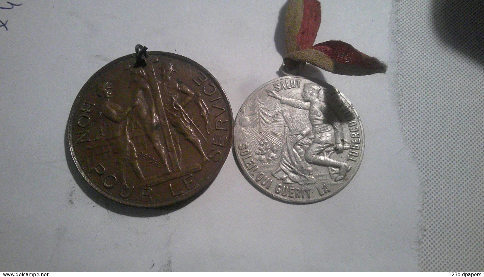 2 MEDAILLE TUBERCULOSE ALU  ET  BON POUR LE SERVICE WWI - 1914-18