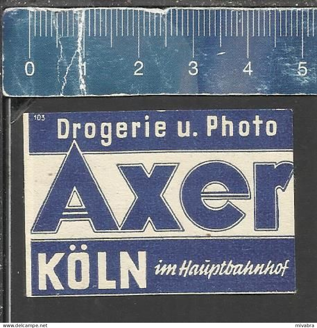 DROGERIE U. PHOTO AXER KÖLN  -   ALTES DEUTSCHES STREICHHOLZ ETIKETT - OLD MATCHBOX LABEL GERMANY - Boites D'allumettes - Etiquettes